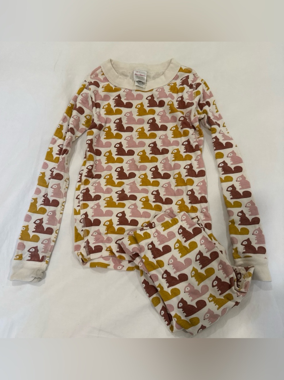 Hanna Andersson Pink, Brown & Mustard Squirrel Print Pajama Set size 6-7